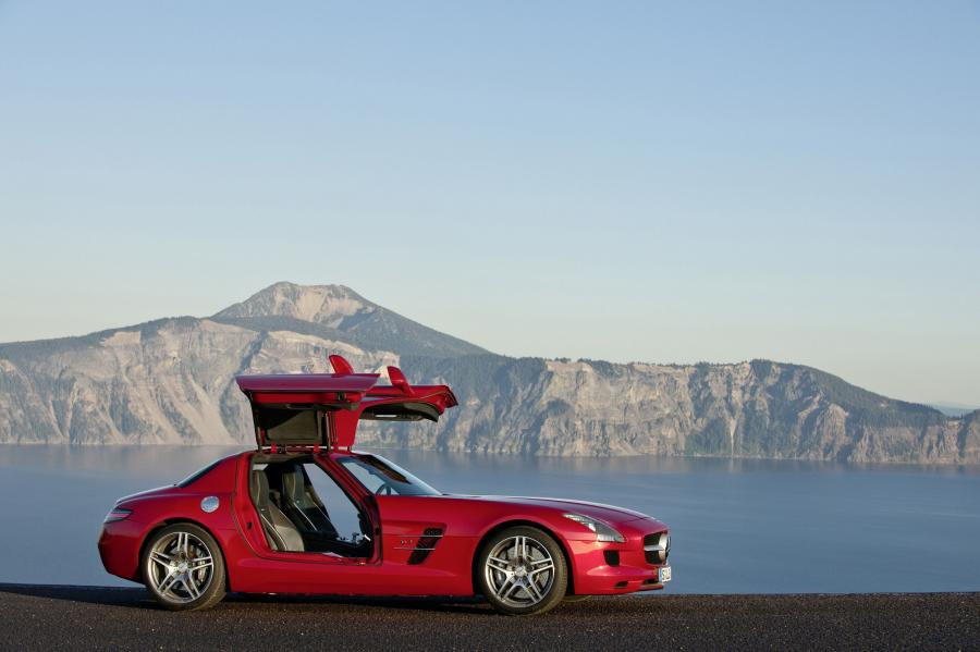  Mercedes-Benz SLS AMG 2010 года  (фото 221 из 526)